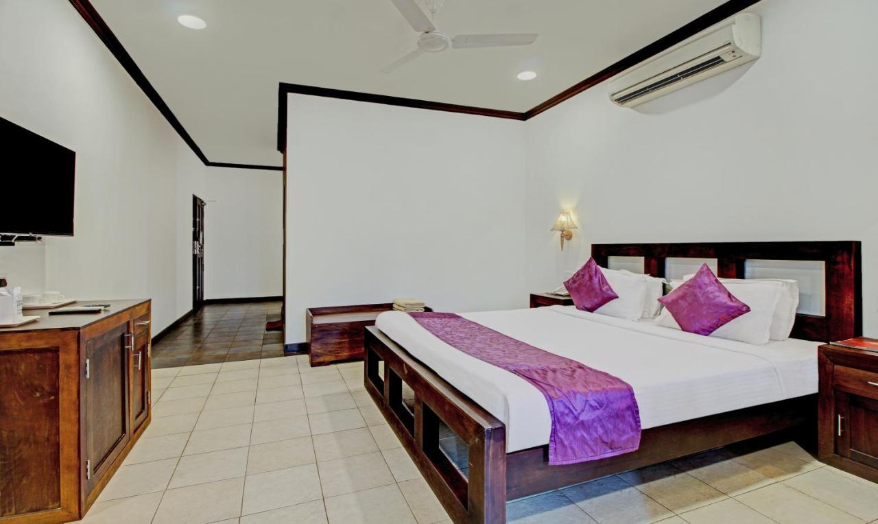 Treebo Premium Travancore Palace Cherthala Alappuzha Buitenkant foto