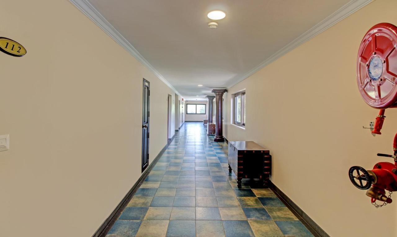 Treebo Premium Travancore Palace Cherthala Alappuzha Buitenkant foto