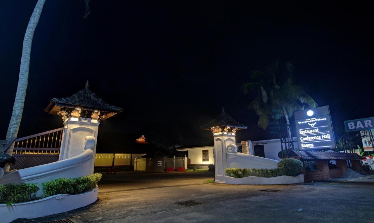Treebo Premium Travancore Palace Cherthala Alappuzha Buitenkant foto