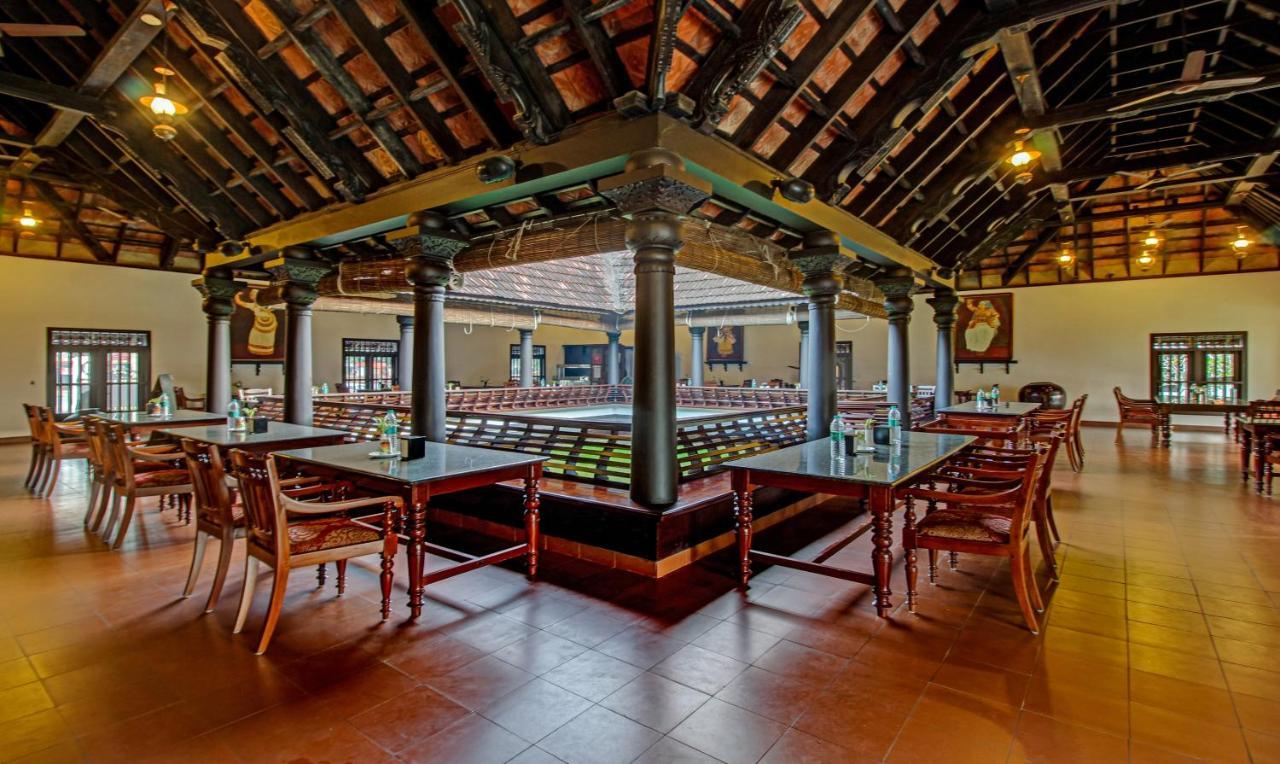Treebo Premium Travancore Palace Cherthala Alappuzha Buitenkant foto
