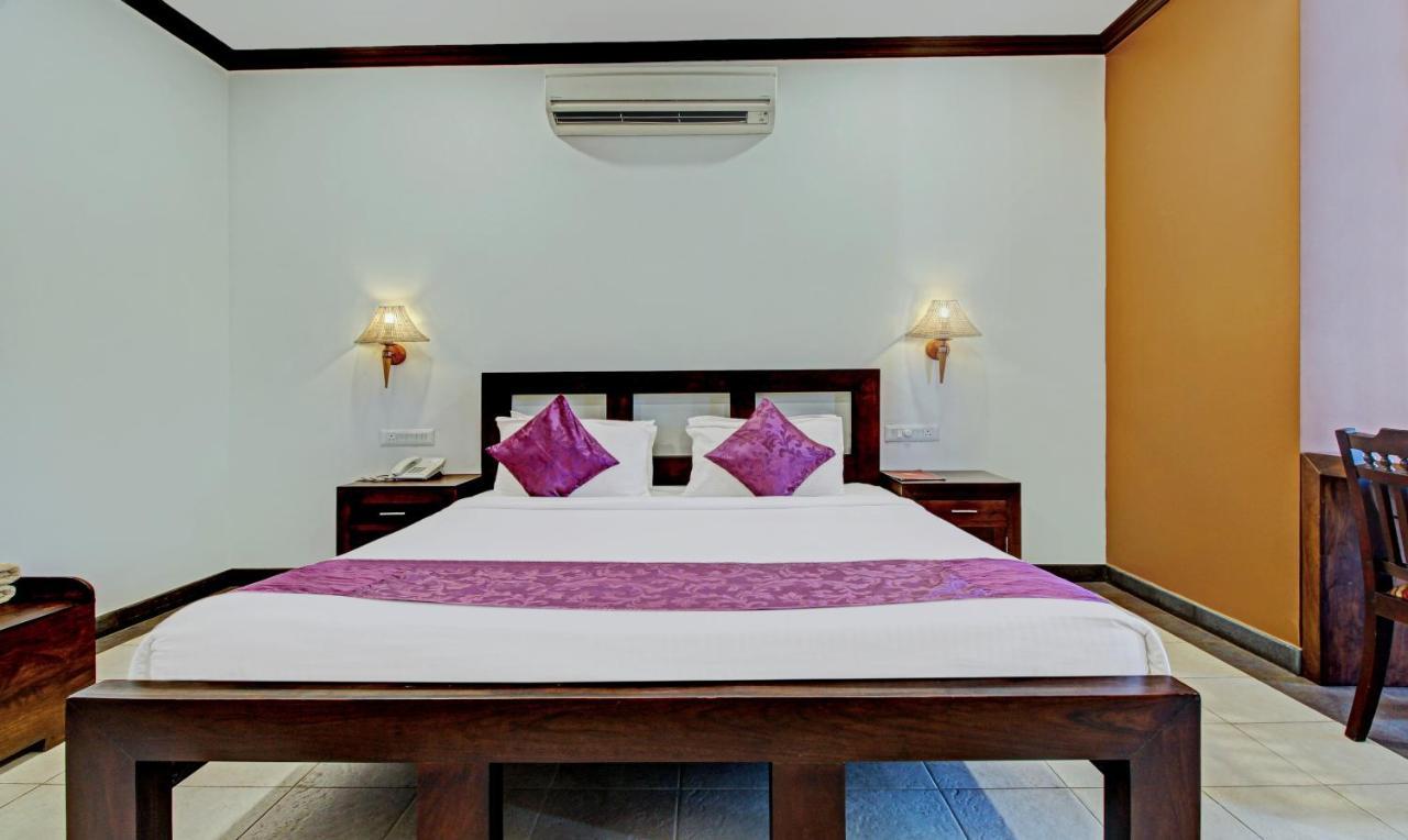 Treebo Premium Travancore Palace Cherthala Alappuzha Buitenkant foto