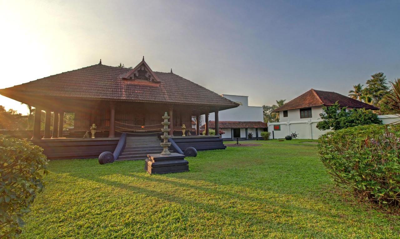 Treebo Premium Travancore Palace Cherthala Alappuzha Buitenkant foto