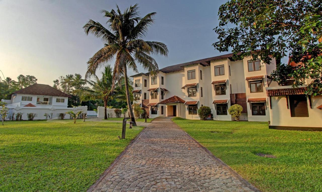 Treebo Premium Travancore Palace Cherthala Alappuzha Buitenkant foto