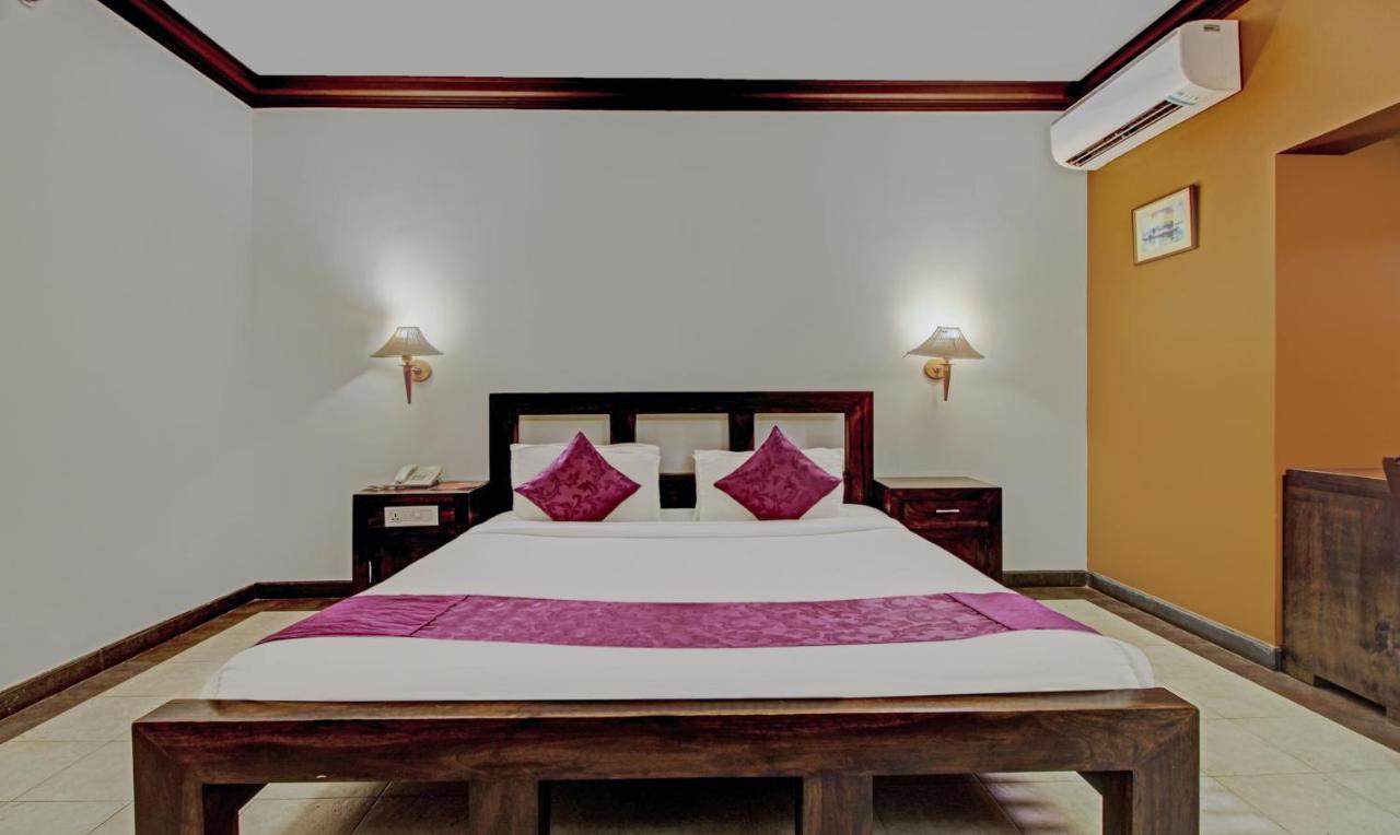 Treebo Premium Travancore Palace Cherthala Alappuzha Buitenkant foto