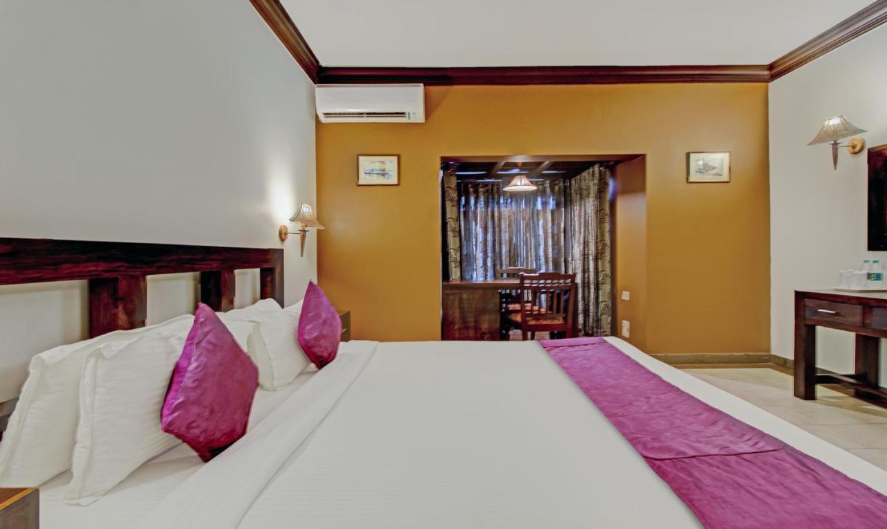 Treebo Premium Travancore Palace Cherthala Alappuzha Buitenkant foto