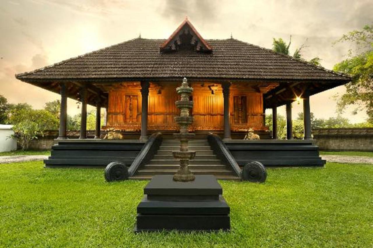 Treebo Premium Travancore Palace Cherthala Alappuzha Buitenkant foto