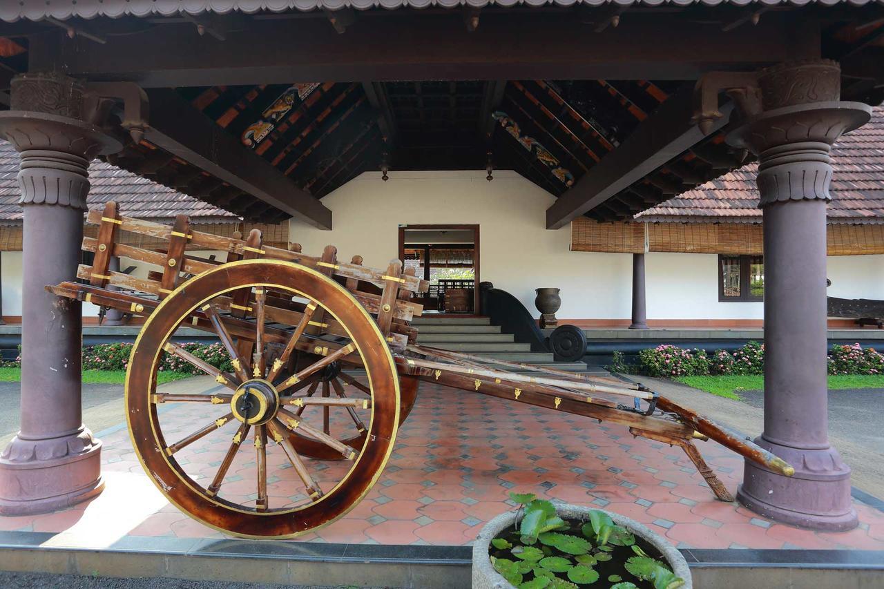 Treebo Premium Travancore Palace Cherthala Alappuzha Buitenkant foto